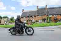 Vintage-motorcycle-club;eventdigitalimages;no-limits-trackdays;peter-wileman-photography;vintage-motocycles;vmcc-banbury-run-photographs